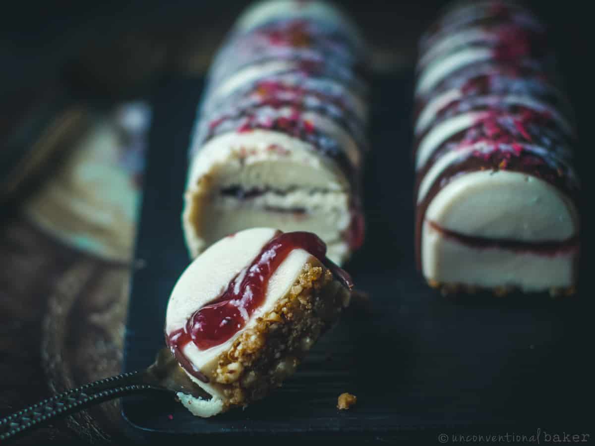 Mini vegan cheesecakes with raspberry jam