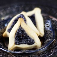 Hamantaschen Cookies with Poppy Seed Filling